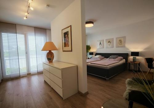 Schlafzimmer mit Ankleide