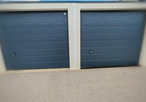 Doppelgarage mit 2 Toren