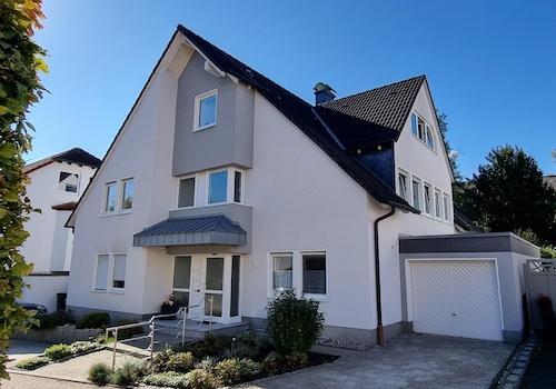 Straßenansicht