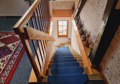 Whg. 3 - Treppe zum SZ.