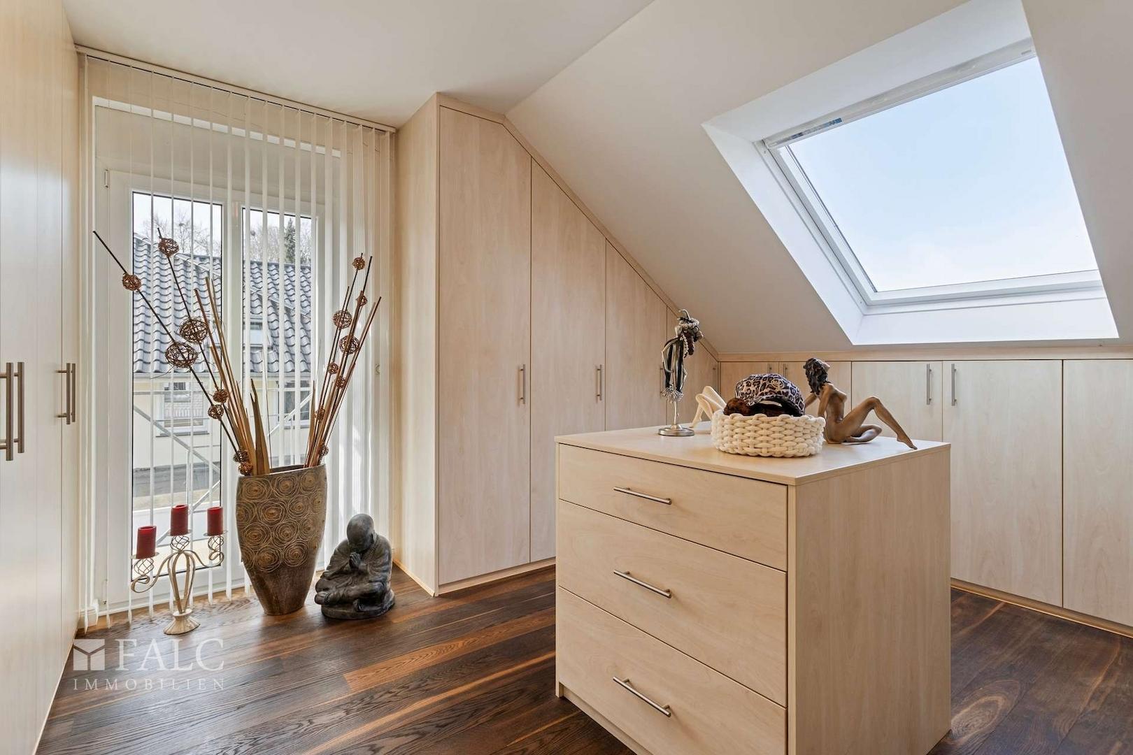 OG Ankleidezimmer