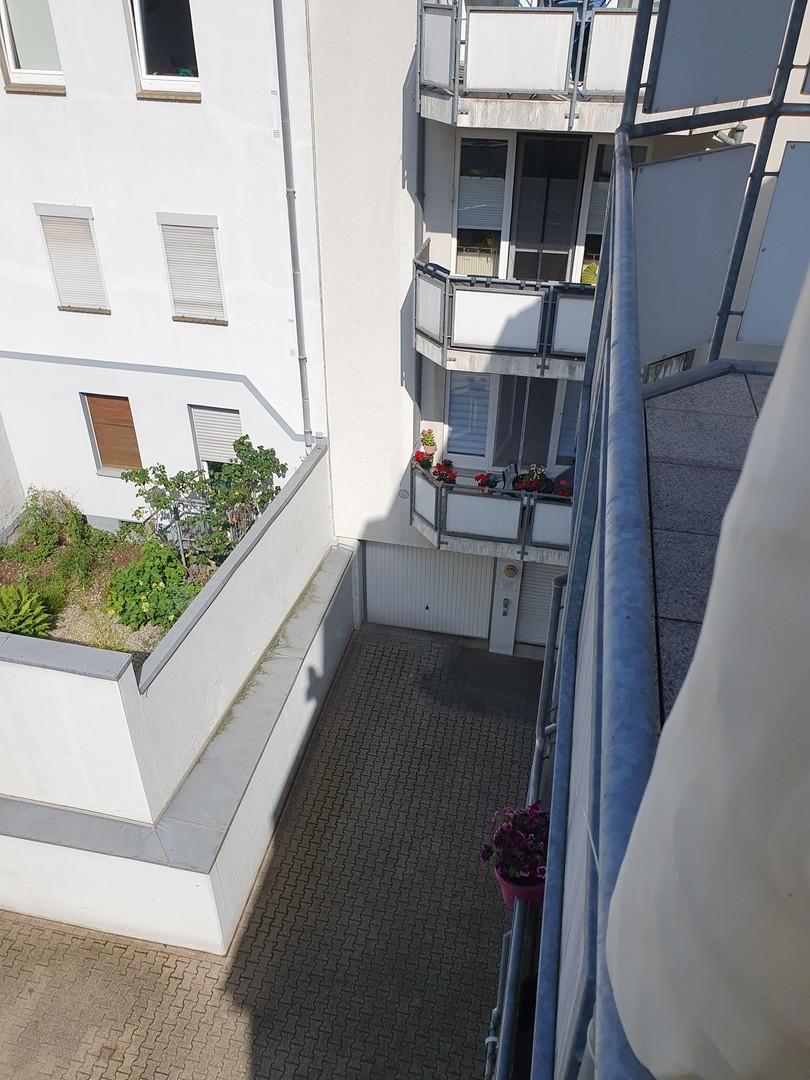 Garagenansicht vom Balkon