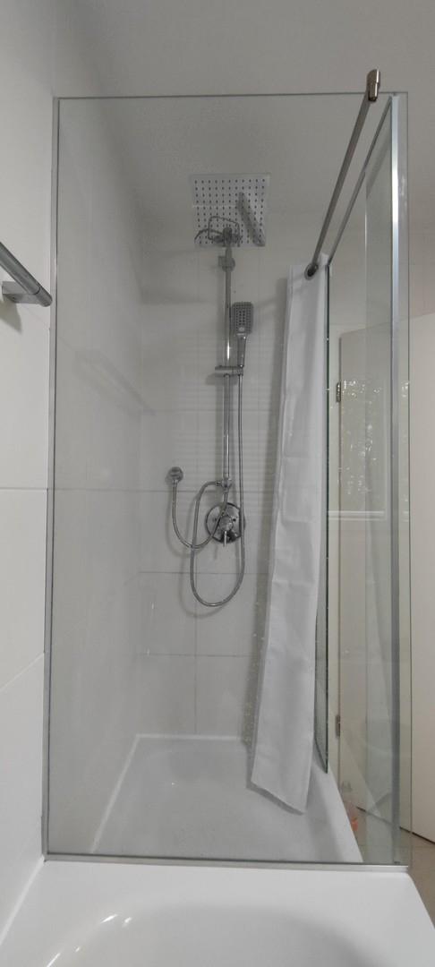 Vollbad - Dusche/Badewanne