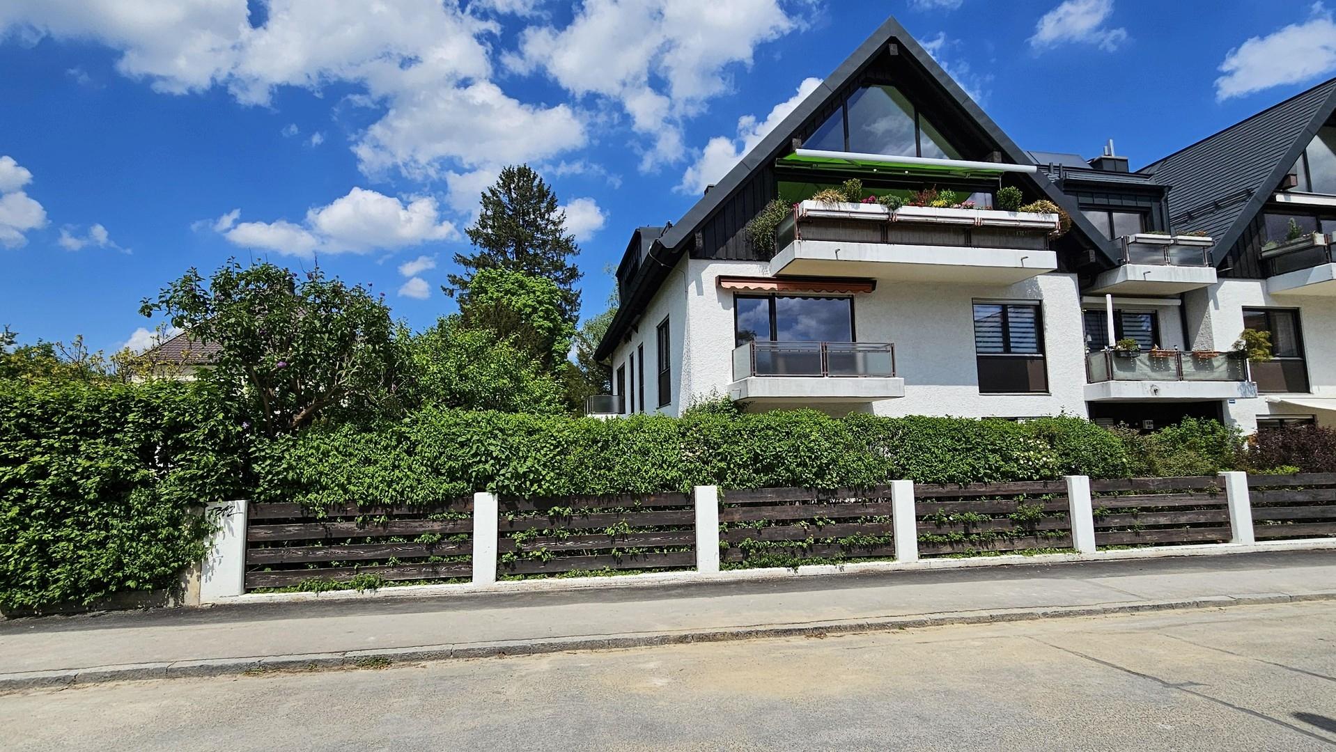 Südseite Haus von links
