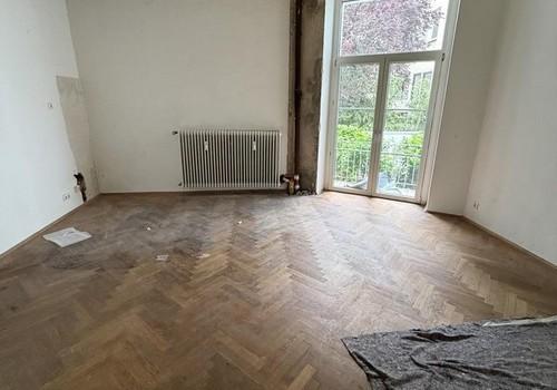 Zimmer 1 mit Balkon