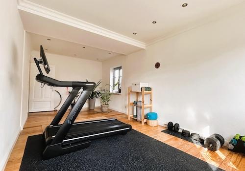 Wohnzimmer-Sportzimmer EG