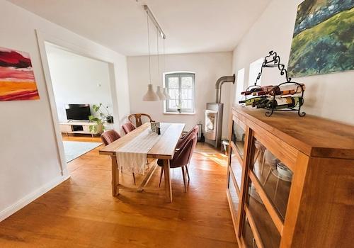 Esszimmer,Kamin EG