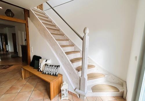Treppe ins 1. OG