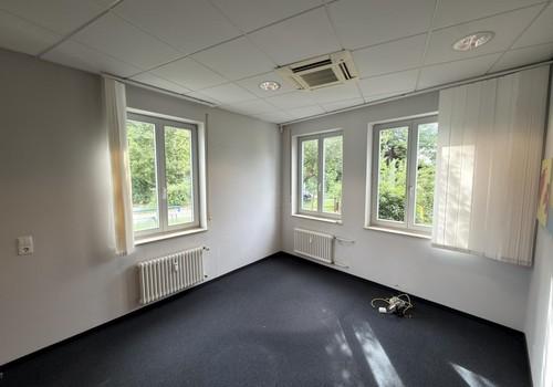 Büro 1