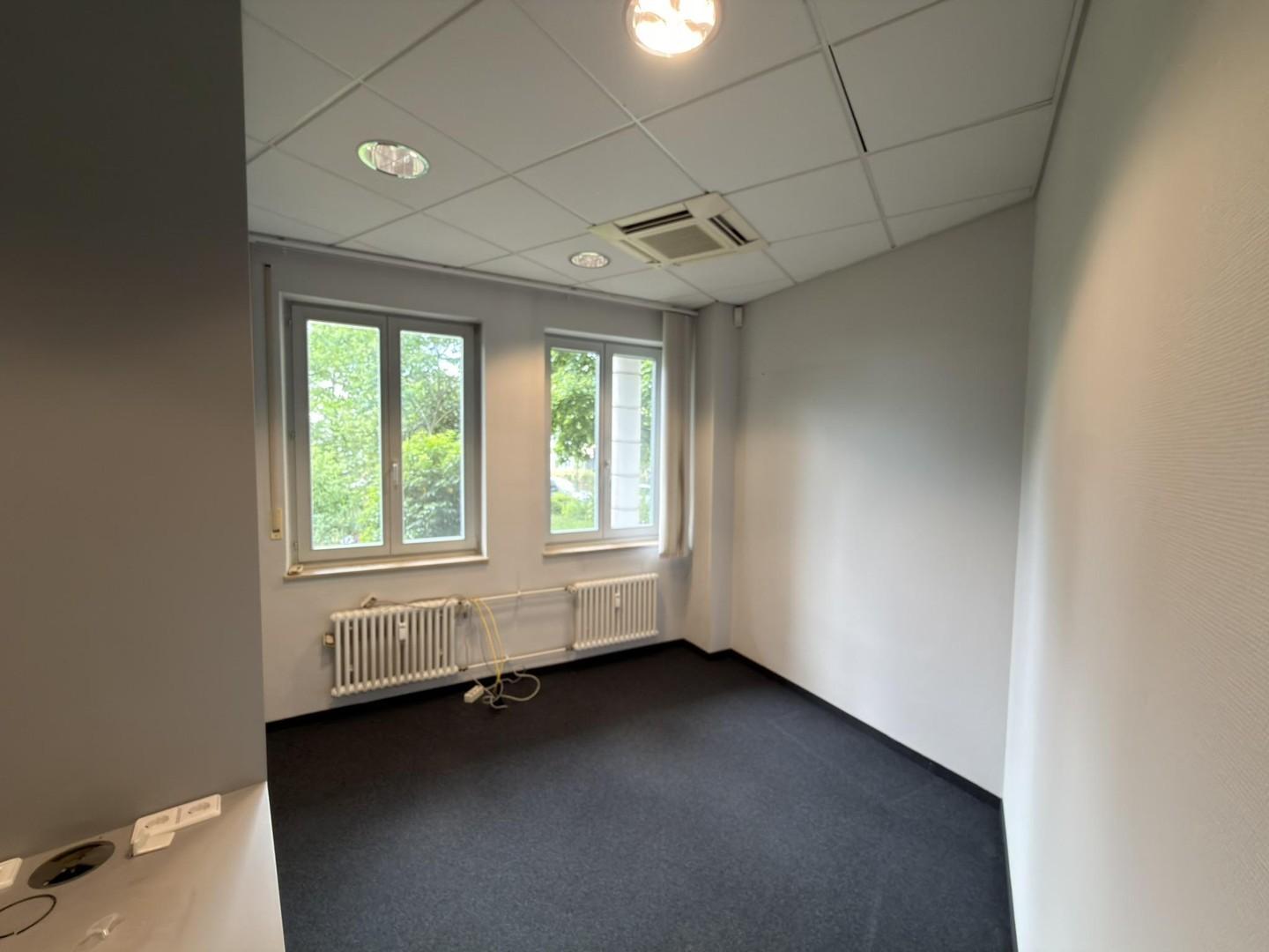 Büro 2
