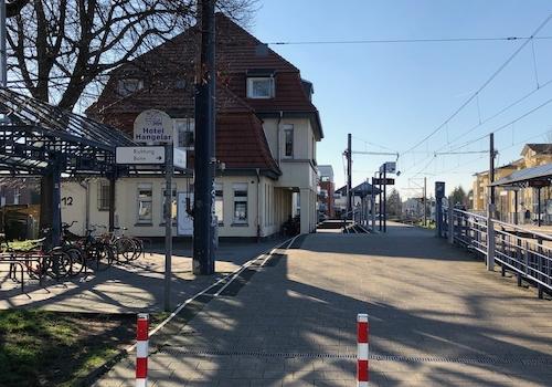 Bahnhaltestelle