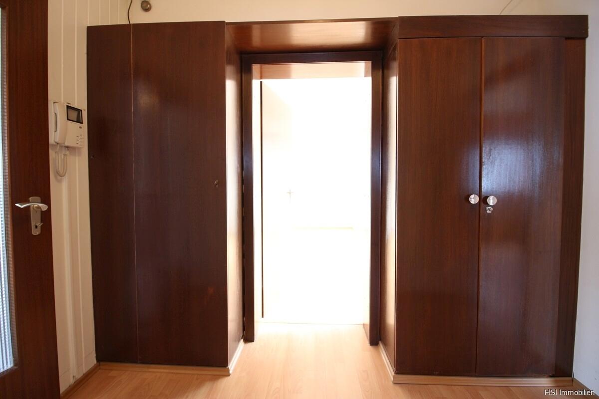 Einbauschrank im Flur OG