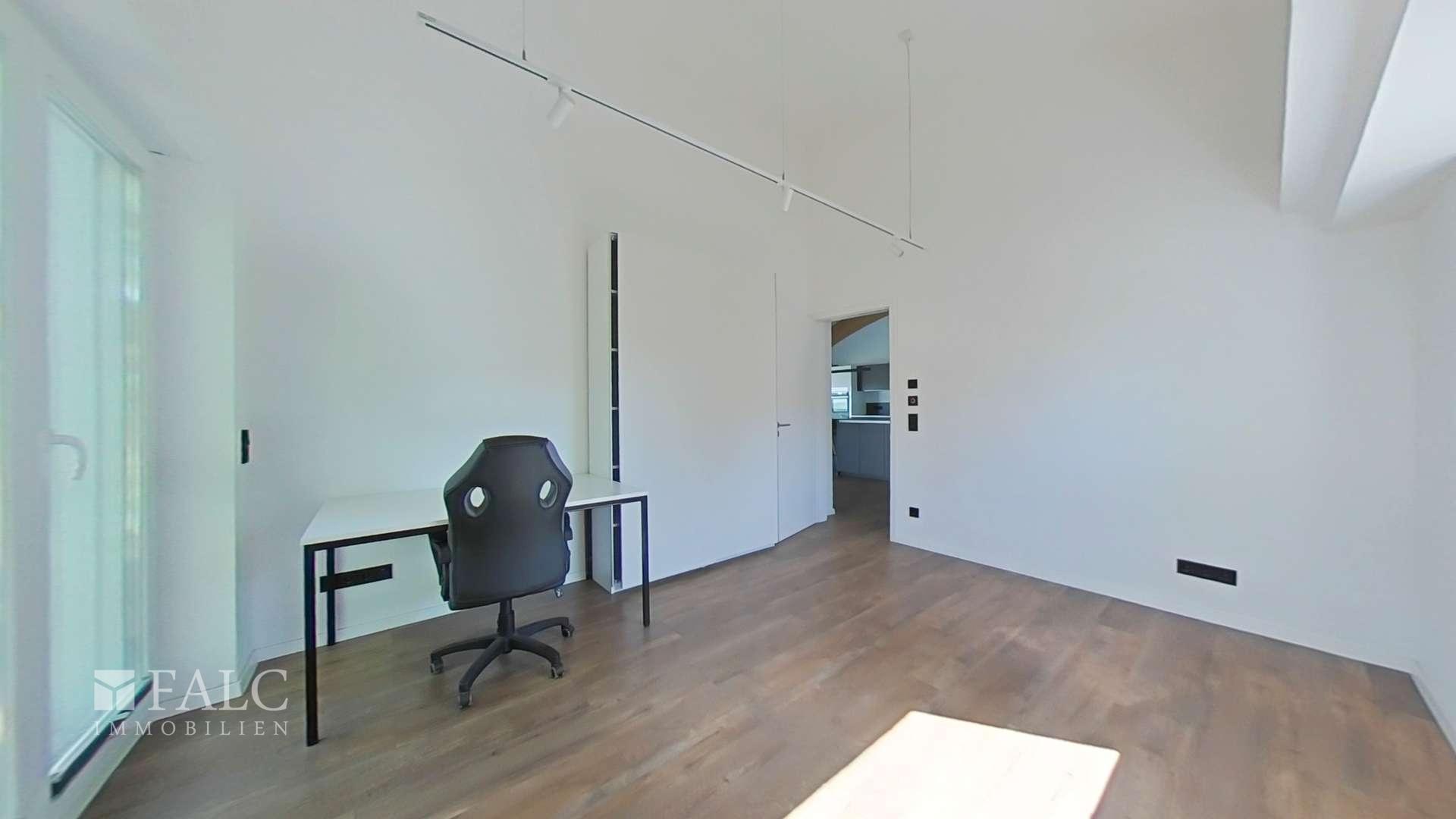 Büro-/Kinderzimmer
