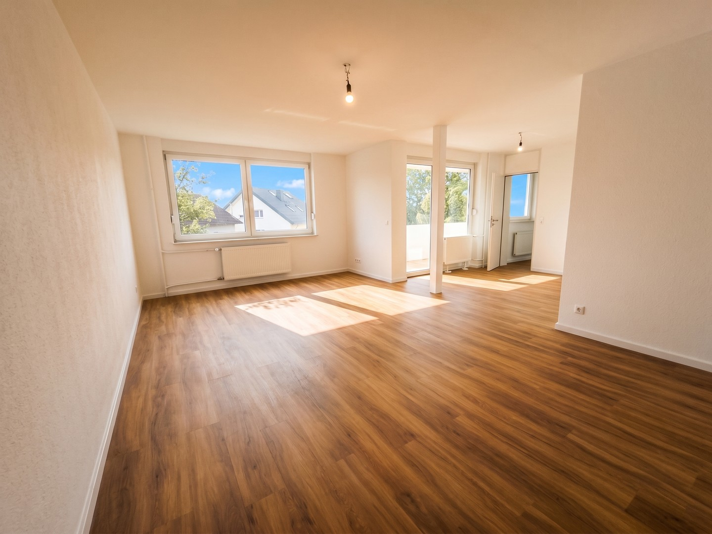 Wohnzimmer und Essbereich