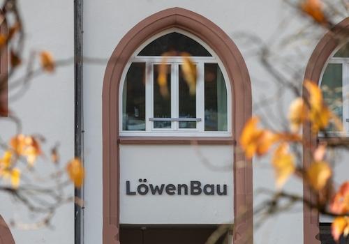 LöwenBau - Haupteingang