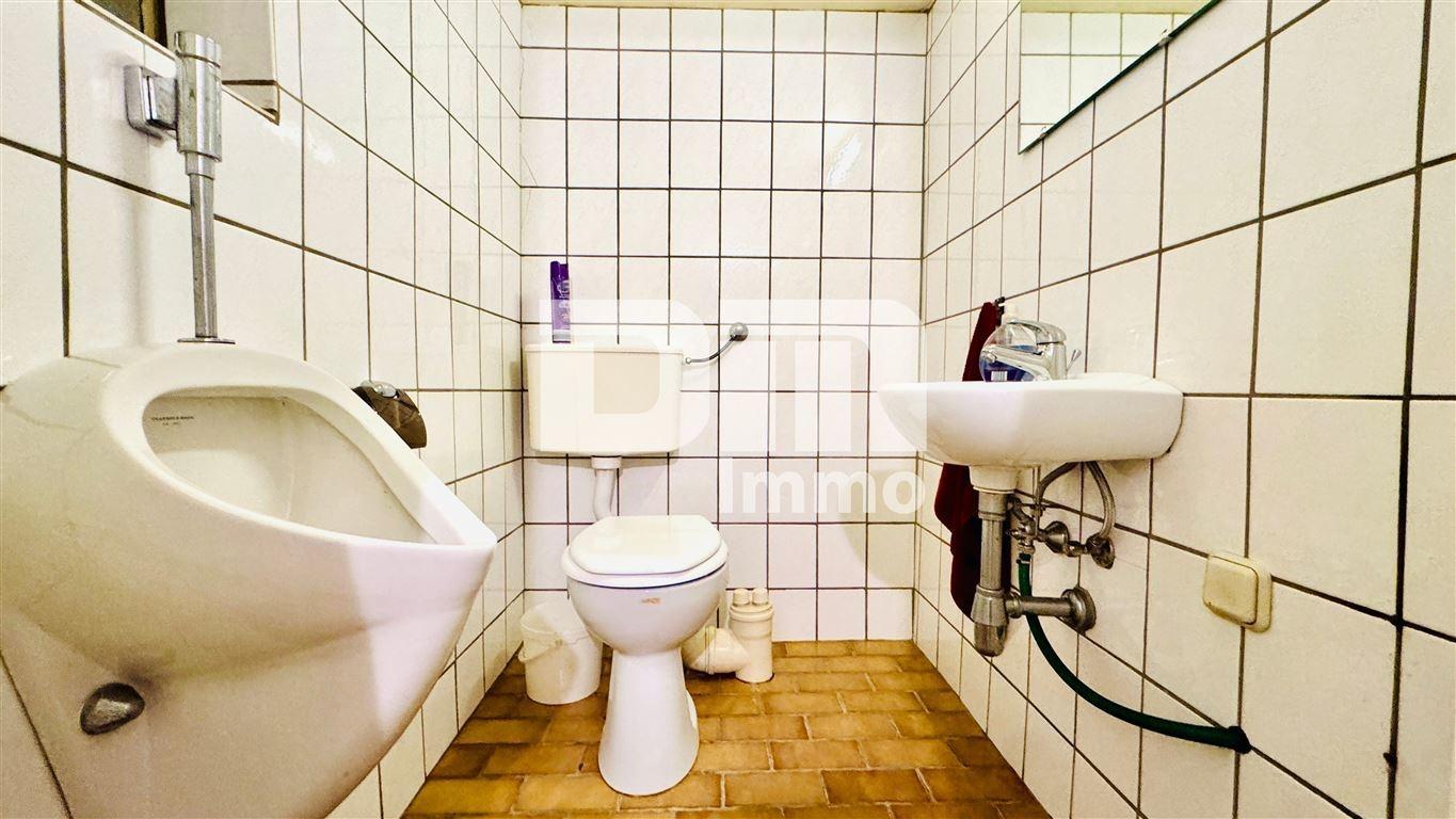 Gäste WC neben Garage