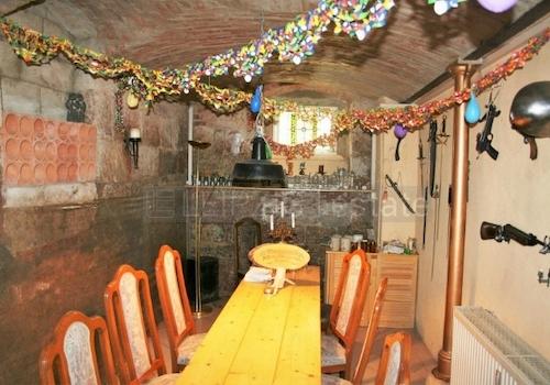 Partyraum im Keller
