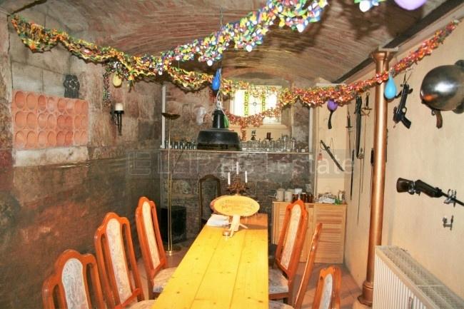 Partyraum im Keller