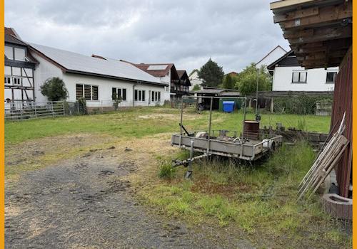 Blick über das Grundstück