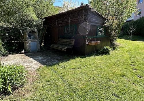 Garten mit Grillplatz