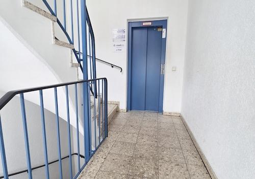 Hausflur zur Garage