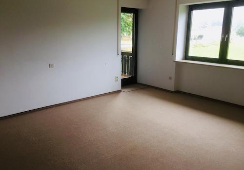 Schlafzimmer mit Balkon