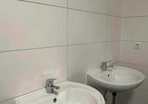 2 Waschbecken im Bad
