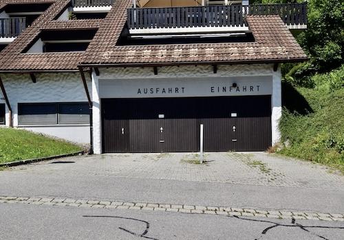 Ein- und Ausfahrt Tiefgarage