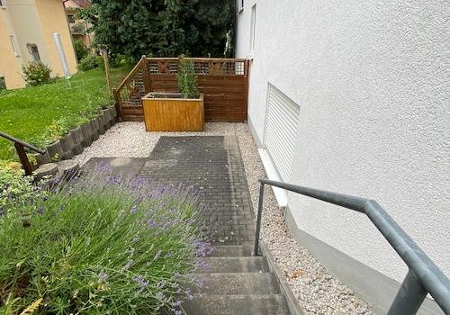 Treppe zur 2. Terrasse