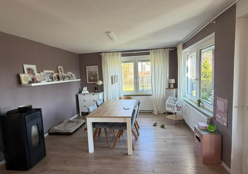 Wohnzimmer mit Kaminofen