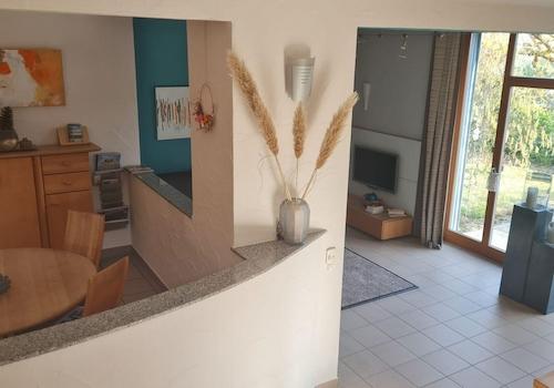 Blick ins Wohnzimmer