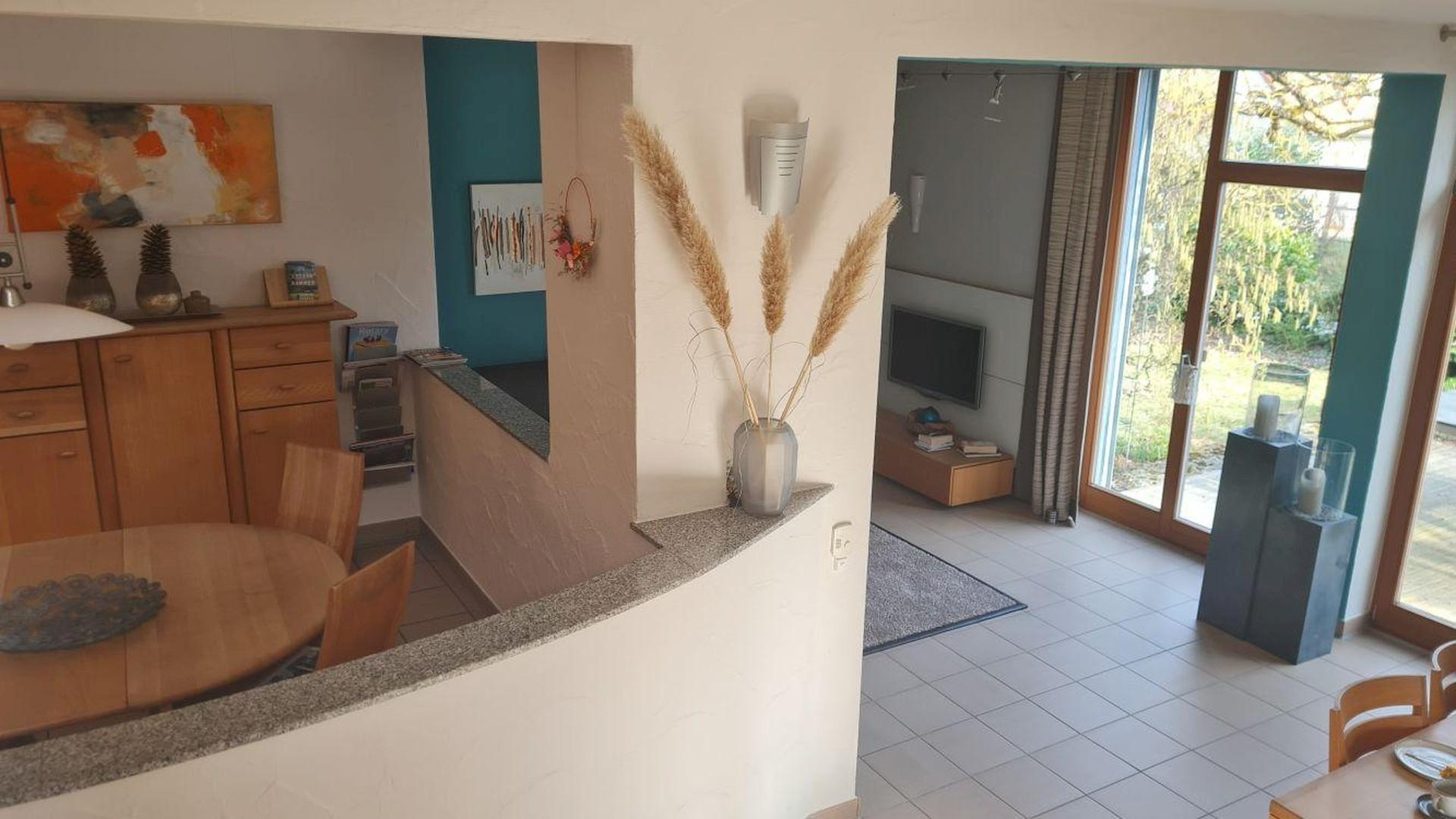 Blick ins Wohnzimmer