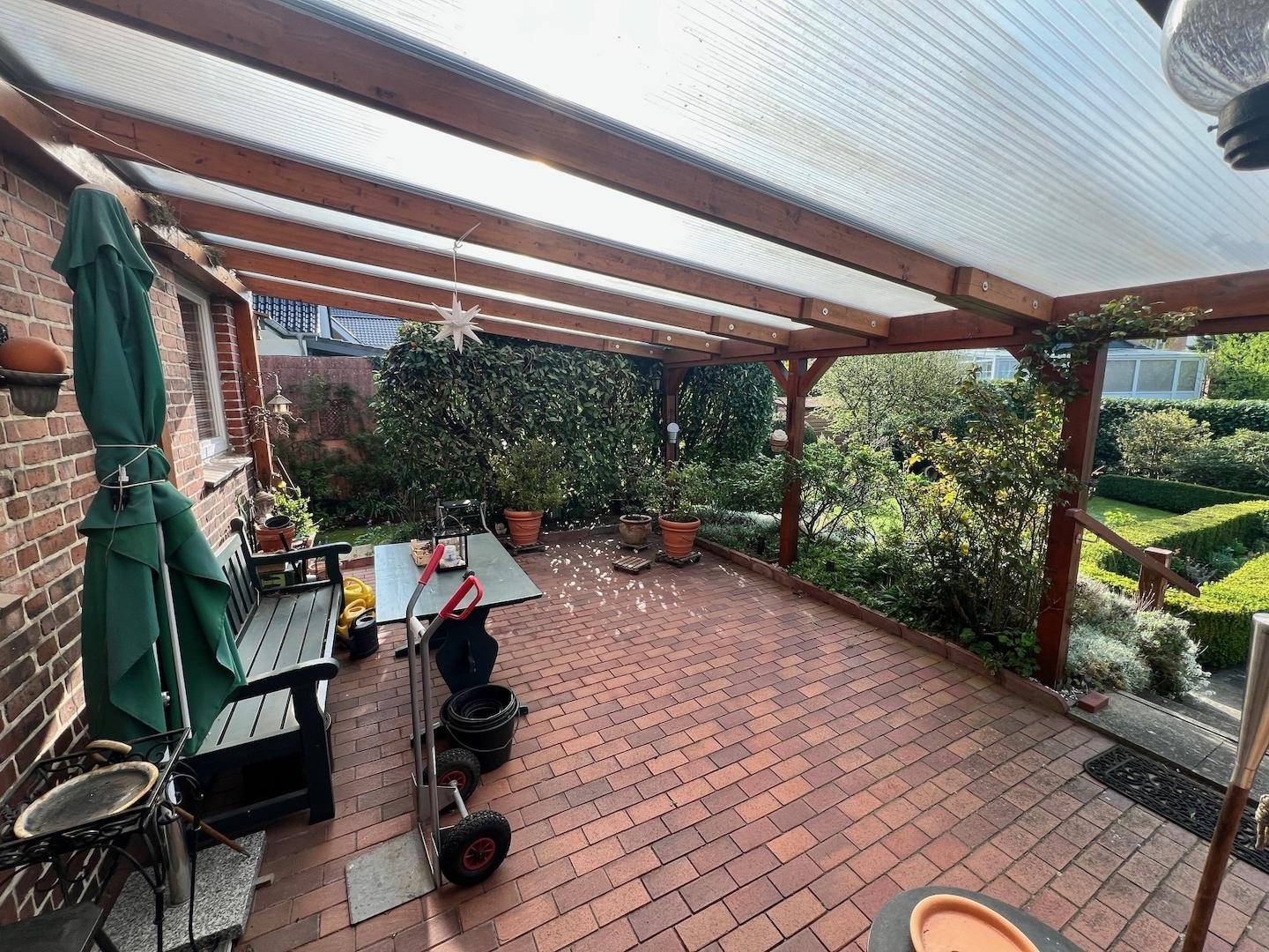 Überdachte Terrasse