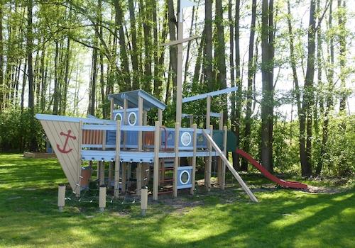 Spielplatz im Hafendorf
