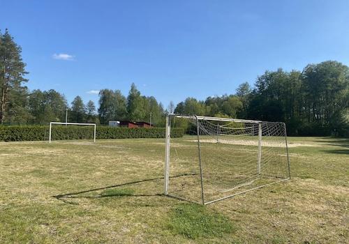 Fußball und Beachvolleyball