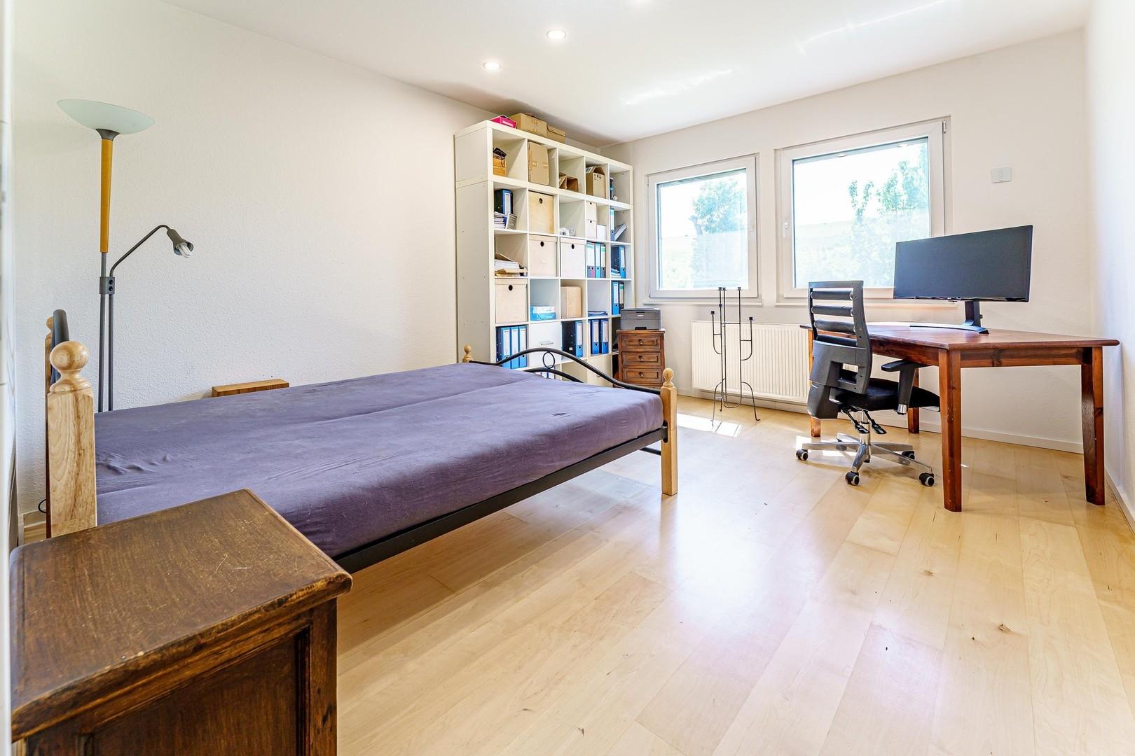 Gäste-/Arbeitszimmer