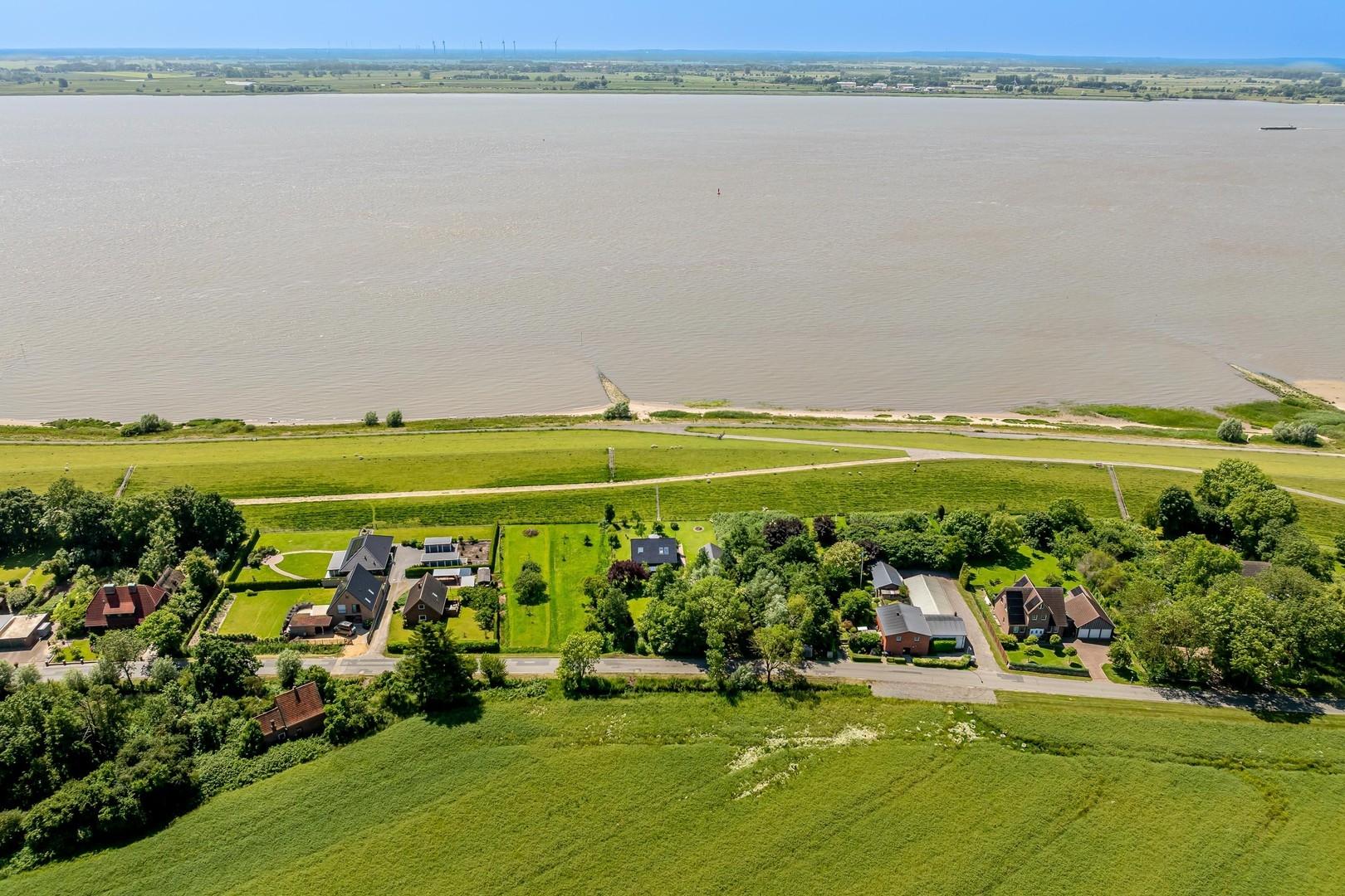 Luftbild: Elbe + Felder