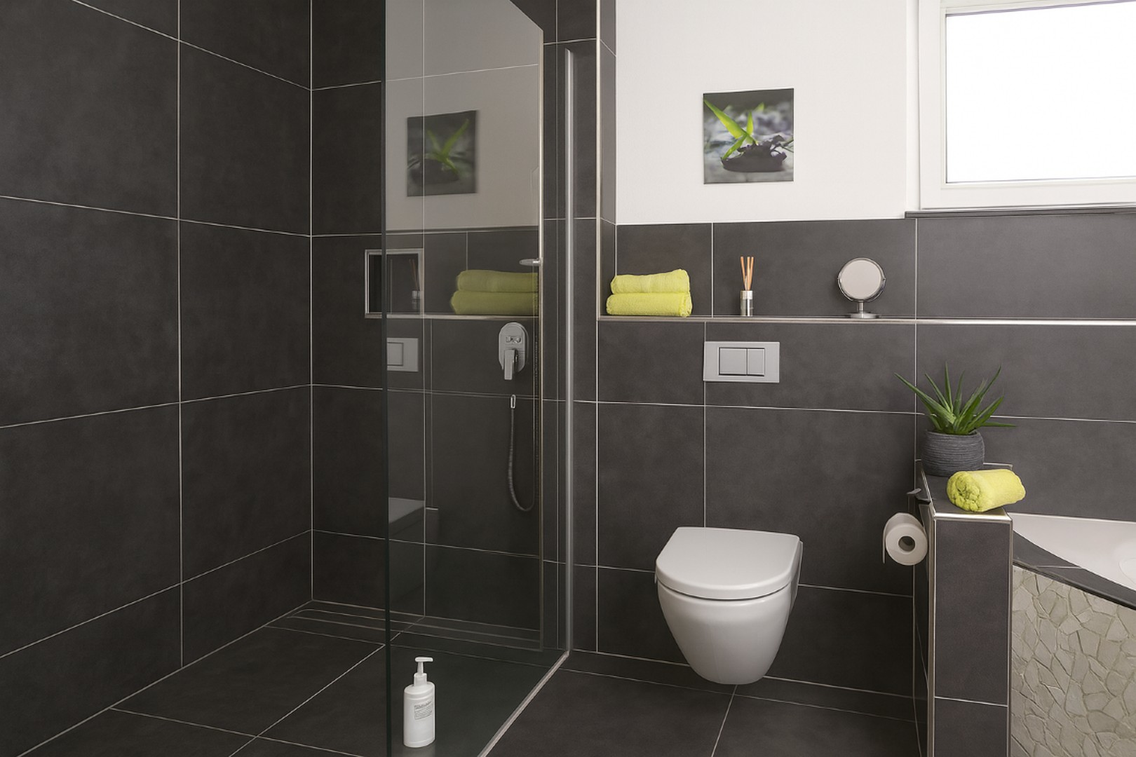 begehbare Dusche im Bad