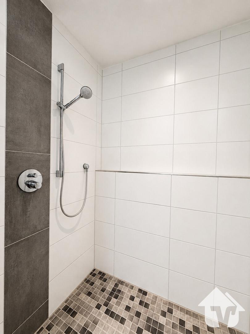 Dusche