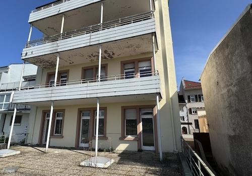 Rückansicht Gebäude