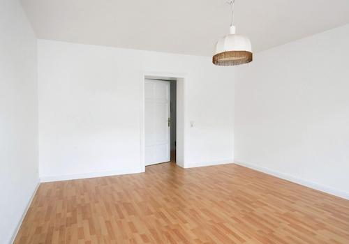 Wohnzimmer · Blick zum Flur