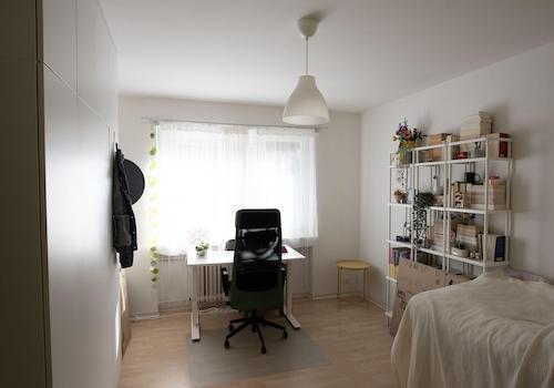 Schlafzimmer 1