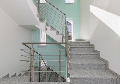 top gepflegtes Treppenhaus