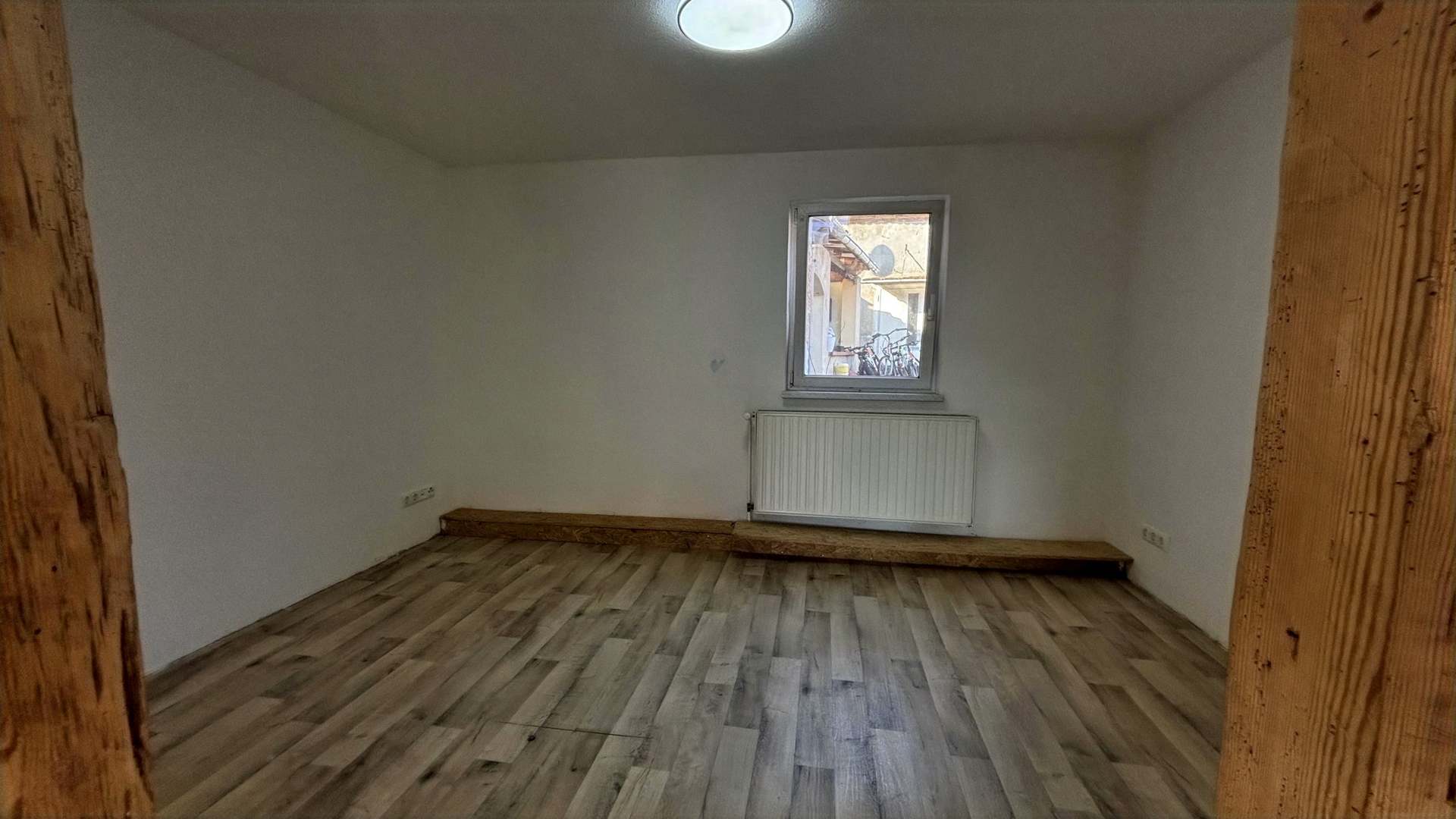 zweites Schlafzimmer/Arbeitszimmer