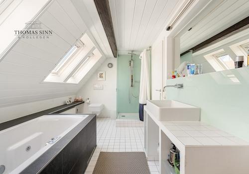 OG: Badezimmer