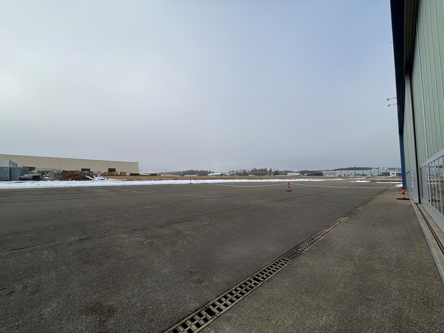 Außenrollfeld zum Taxiway