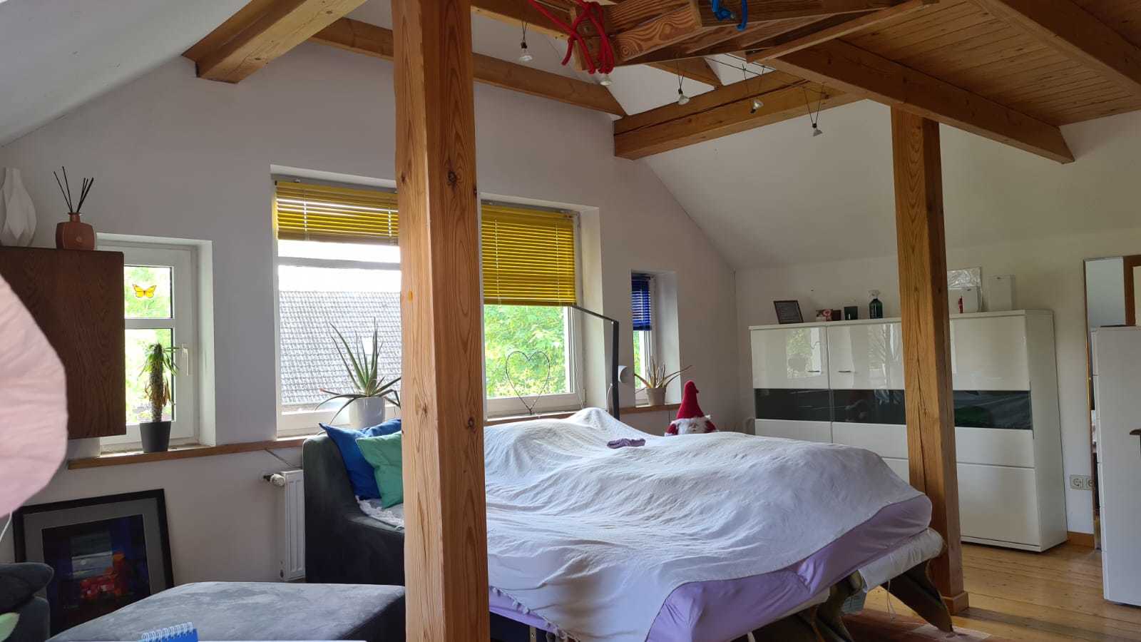 Schlafzimmer DG