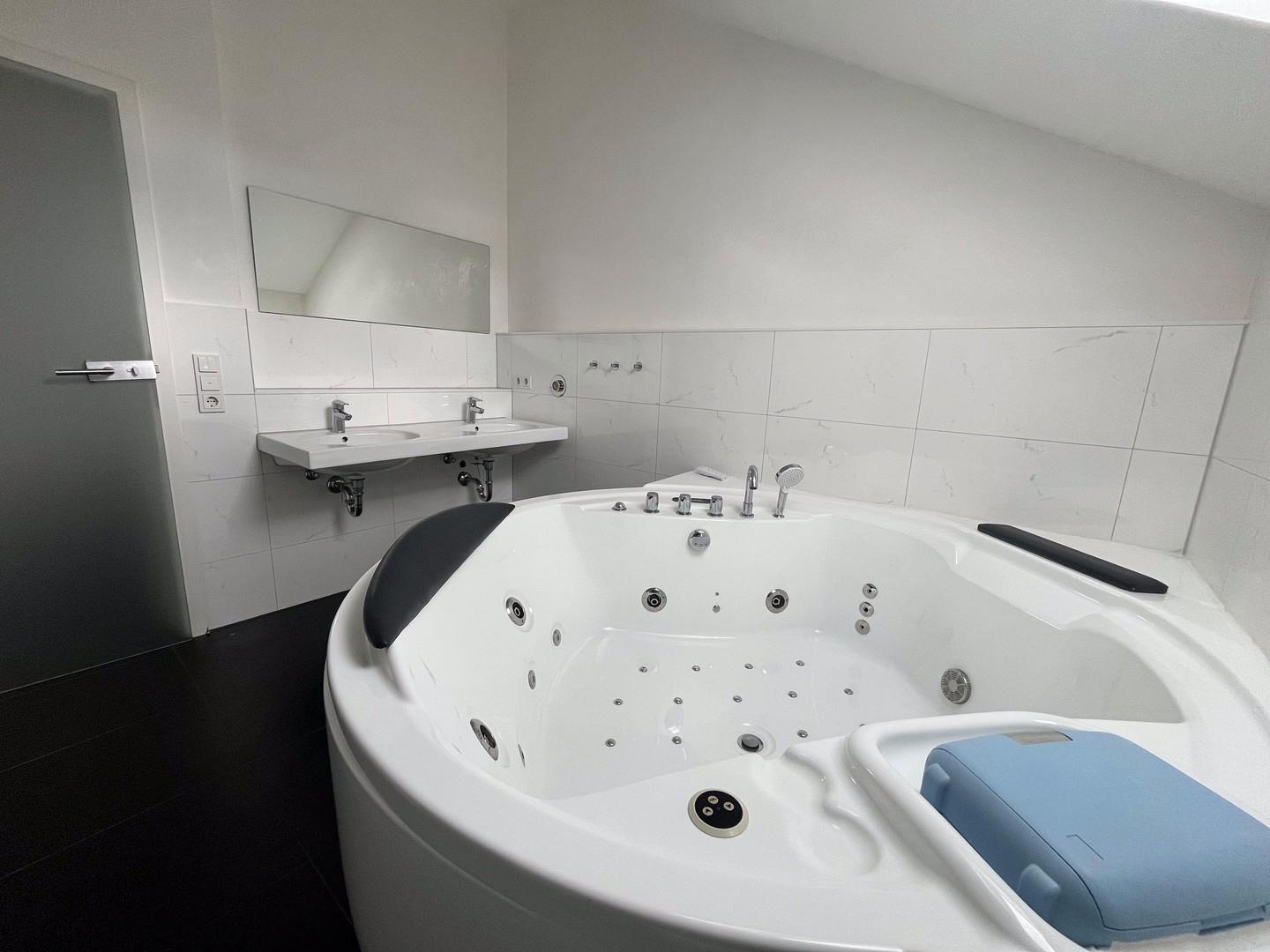 Badezimmer DG
