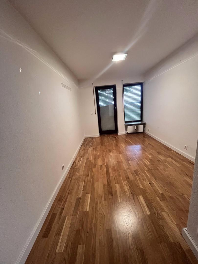 Arbeitszimmer EG