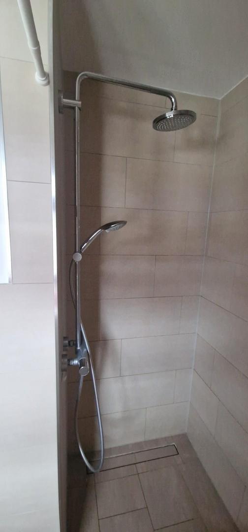 Dusche OG